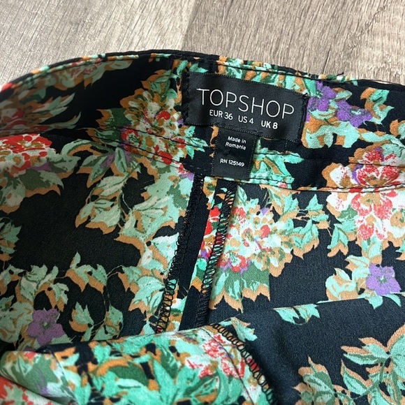 Topshop Shorts Floral Black and White size 4 - Picture 4 of 6